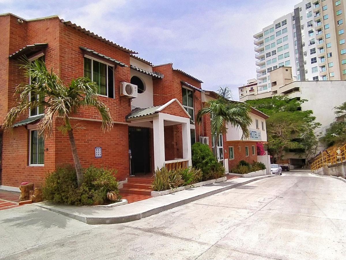 Brisas Marinas 酒店 3*