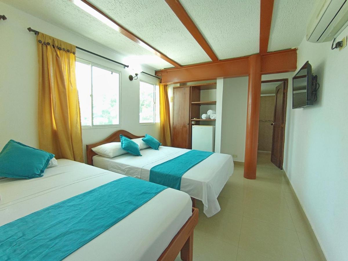 酒店 Brisas Marinas 3*