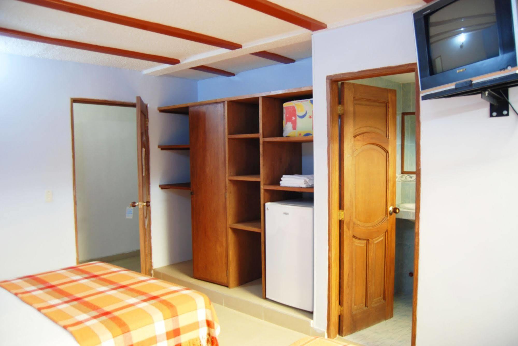 Brisas Marinas 酒店 Santa Marta (Magdalena)